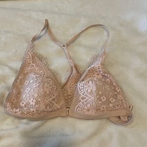 Victoria’s Secret bra size small